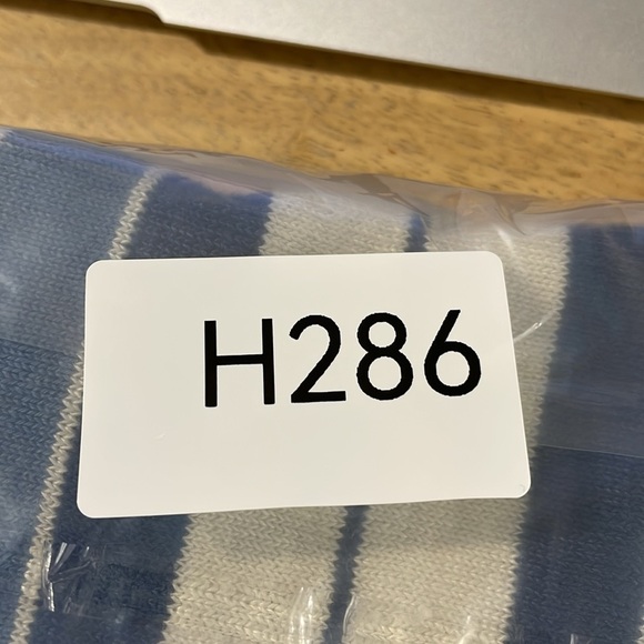 NEW Lauren Ralph Lauren Womens XL Striped Off-The-Should Multi color Crop Top - Picture 8 of 8